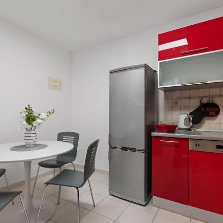 Vintiana * プーラ