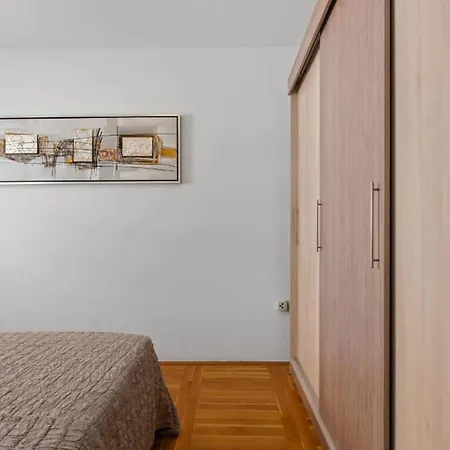 Vintiana ヴィラ プーラ