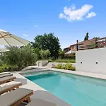 Villa Vintiana *