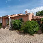 Vintiana Villa